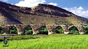 بررسي پل های تاریخی ایران از ديدگاه  معماري و سازه اي